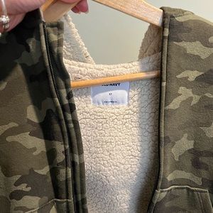Old Navy Camo - fuzzy fleece jacket
